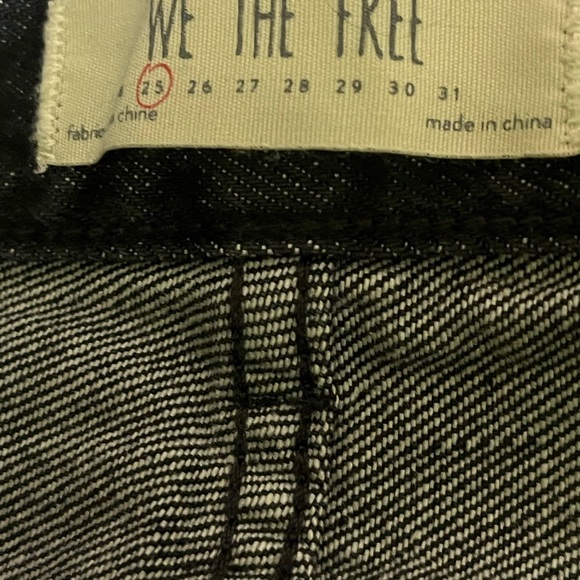 We The Free Black Distressed Skirt Sz 25 - Picture 8 of 8